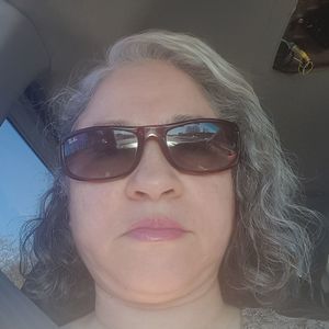 Meet your Posher, Adriana