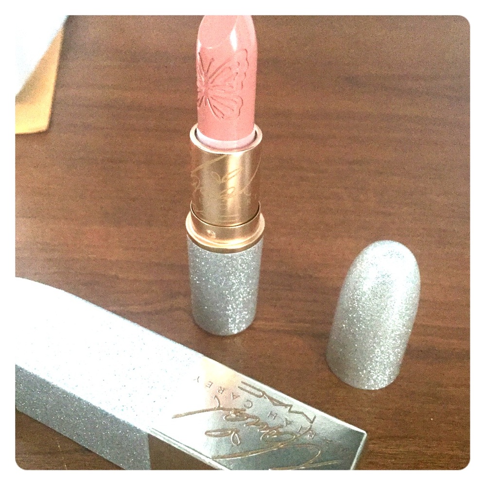 Mariah Carey Mac no trades