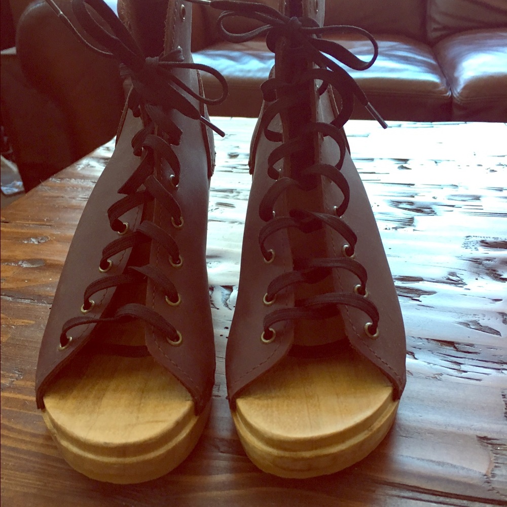 No.6 Dark Brown Lace up Clogs Size 38 or 8.