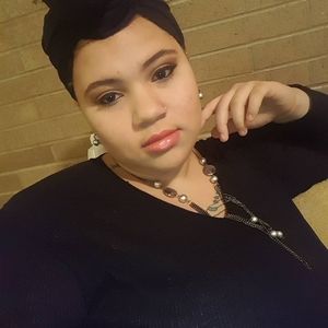 Meet your Posher, Dezaray