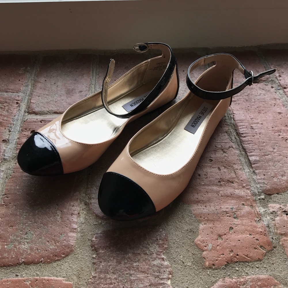 Ballet flats