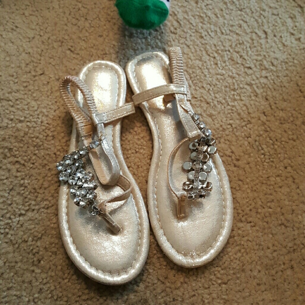 Very pretty summer spring sandals ??????