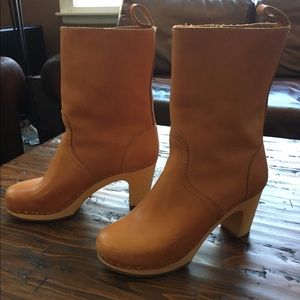 Swedish Hasbeens Clog Boot Size 8