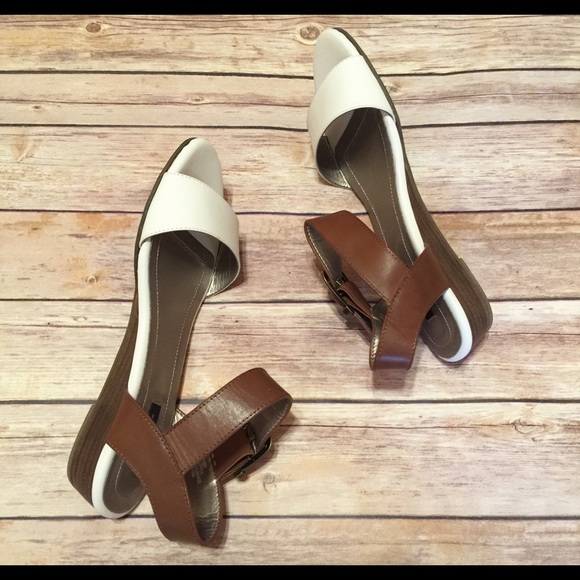 Array Sammy Leather Wedge Sandal - Picture 3 of 3