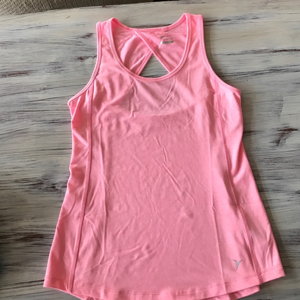 Old Navy workout top...brand new never worn