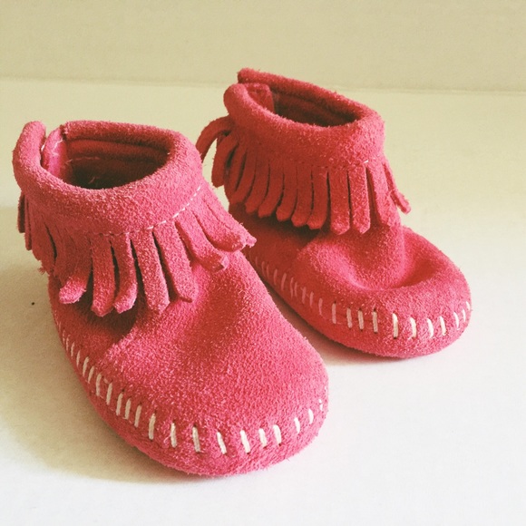 Minnetonka Other - Pink Suede Minnetonka Infant Booties-size 1