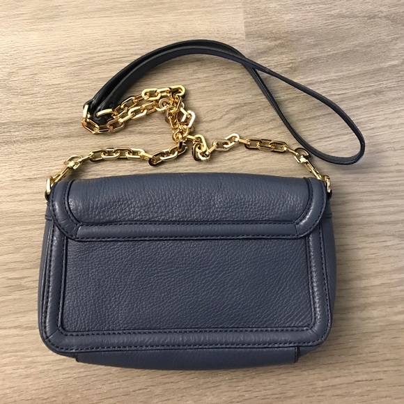 SOLD Authentic Tory Burch detachable sling - Picture 2 of 4