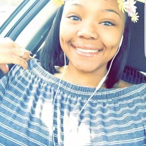 Meet your Posher, Christine