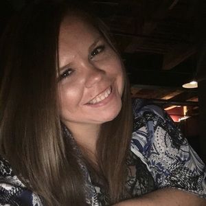 Meet your Posher, Alaina