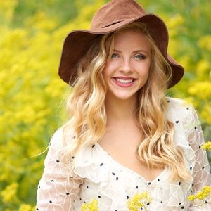 Meet your Posher, Allison