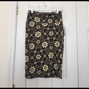 LuLaRoe Cassie Pencil Skirt NWT Floral Medallion