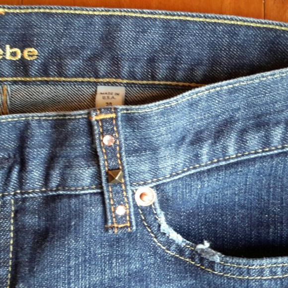 EMBROIDERED BEBE JEANS, SIZE 30 - Picture 4 of 7