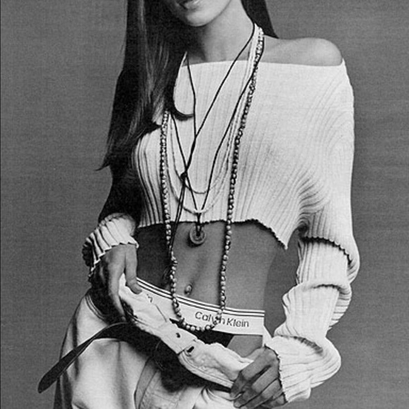 Distressed Boyfriend Jeans - Picture 7 of 8