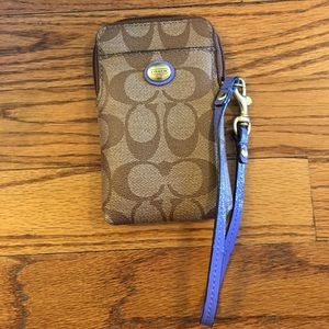 new never used coach wristlet / phone wallet