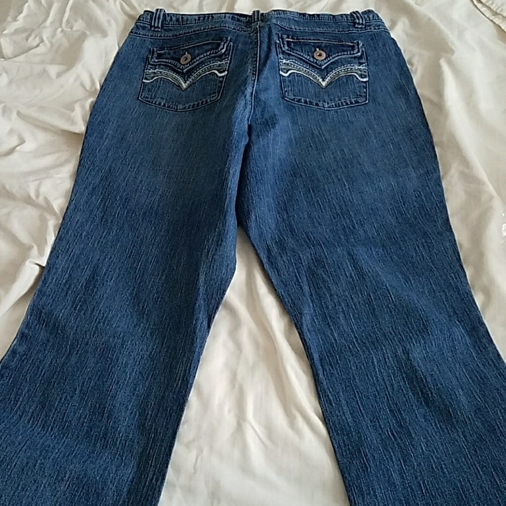 Jeans - Picture 2 of 2