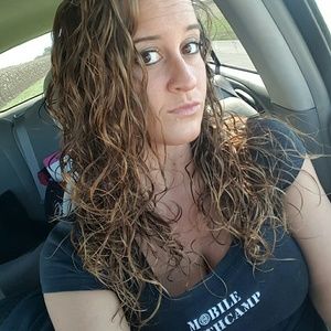 Meet your Posher, Adrea