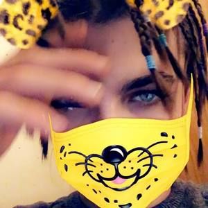 Meet your Posher, Julian