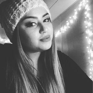 Meet your Posher, Perla