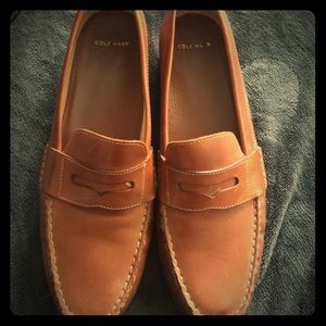 Size 9 wore once! Beautiful leather