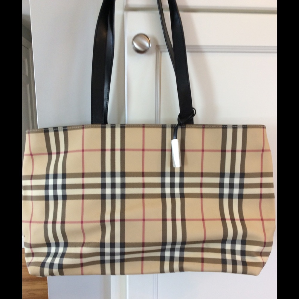 Burberry Nova Check Tote, 100% authentic