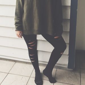 Alo Yoga Ripped Warrior Leggings