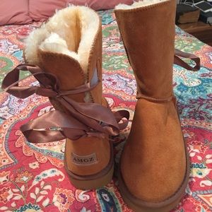 Ugg style Boots