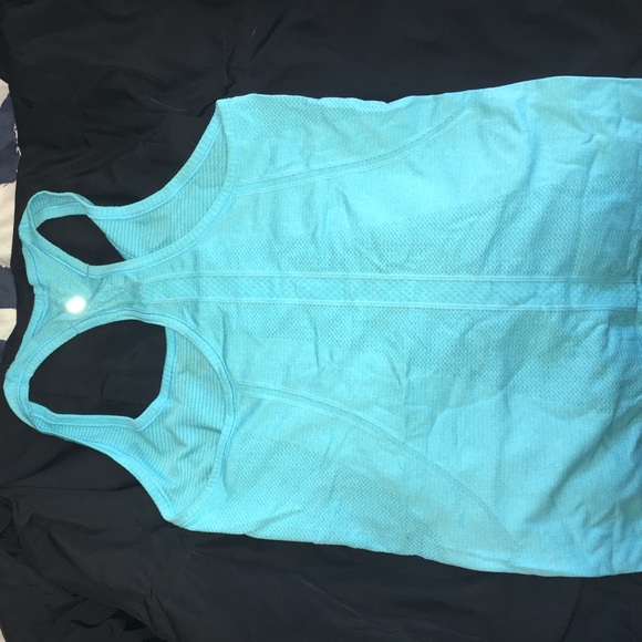 Lululemon top - Picture 3 of 4