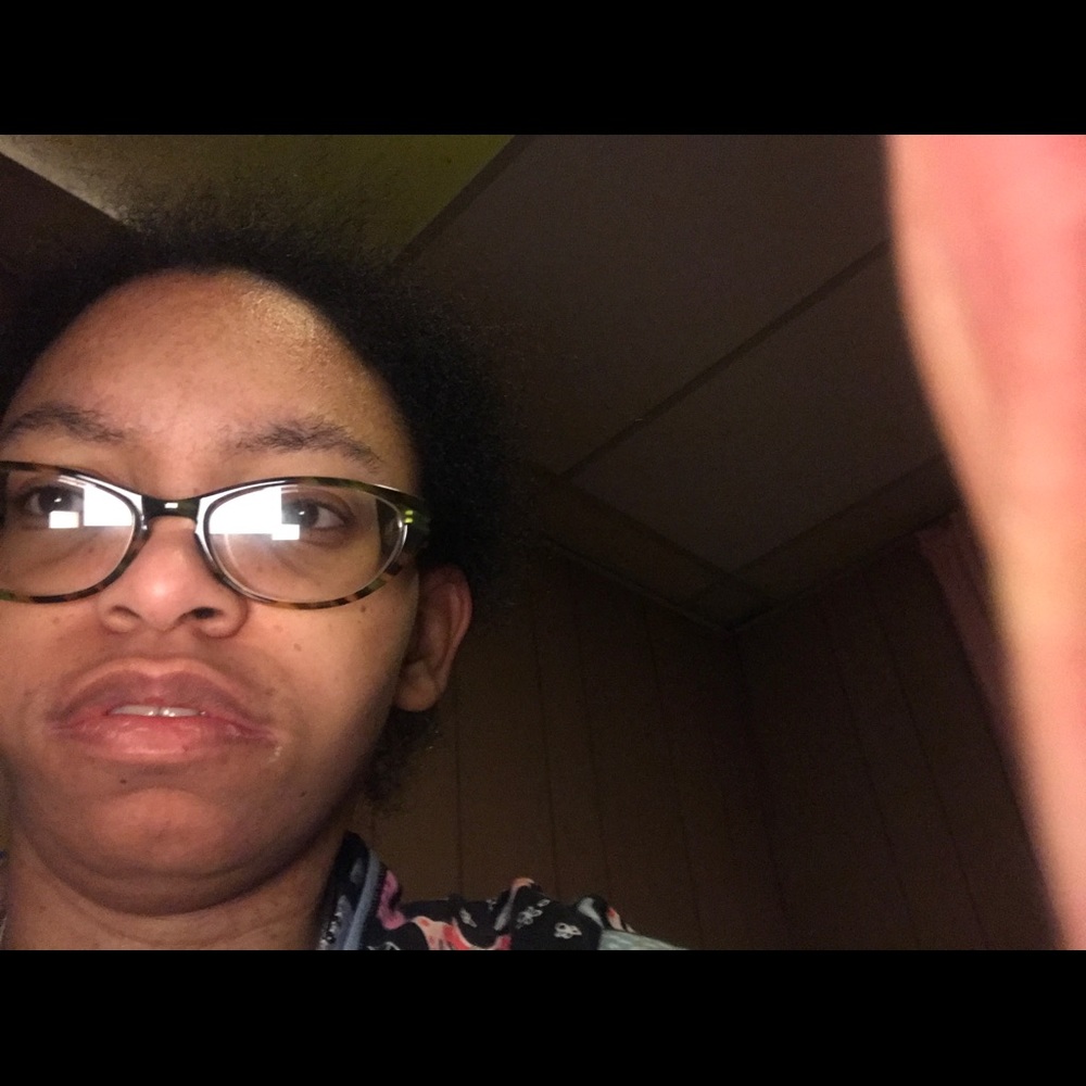 Meet your Posher, Saleita