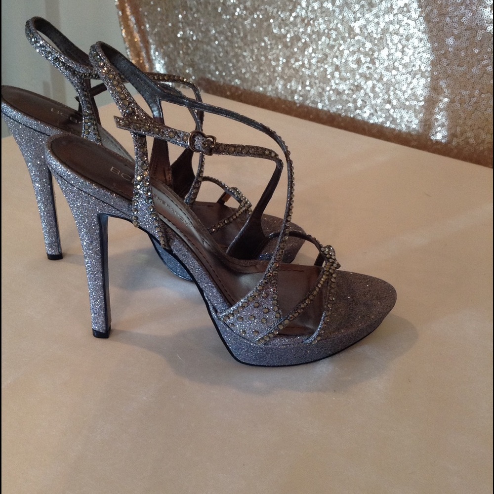 ❗️GONE TODAY SALE❗️BCBG PLATFORM SANDALS