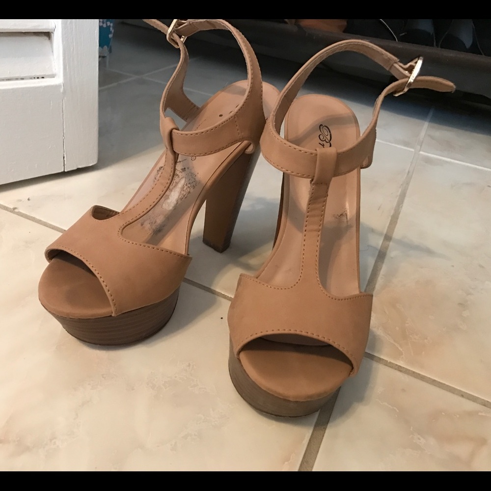 Nude wedge heel