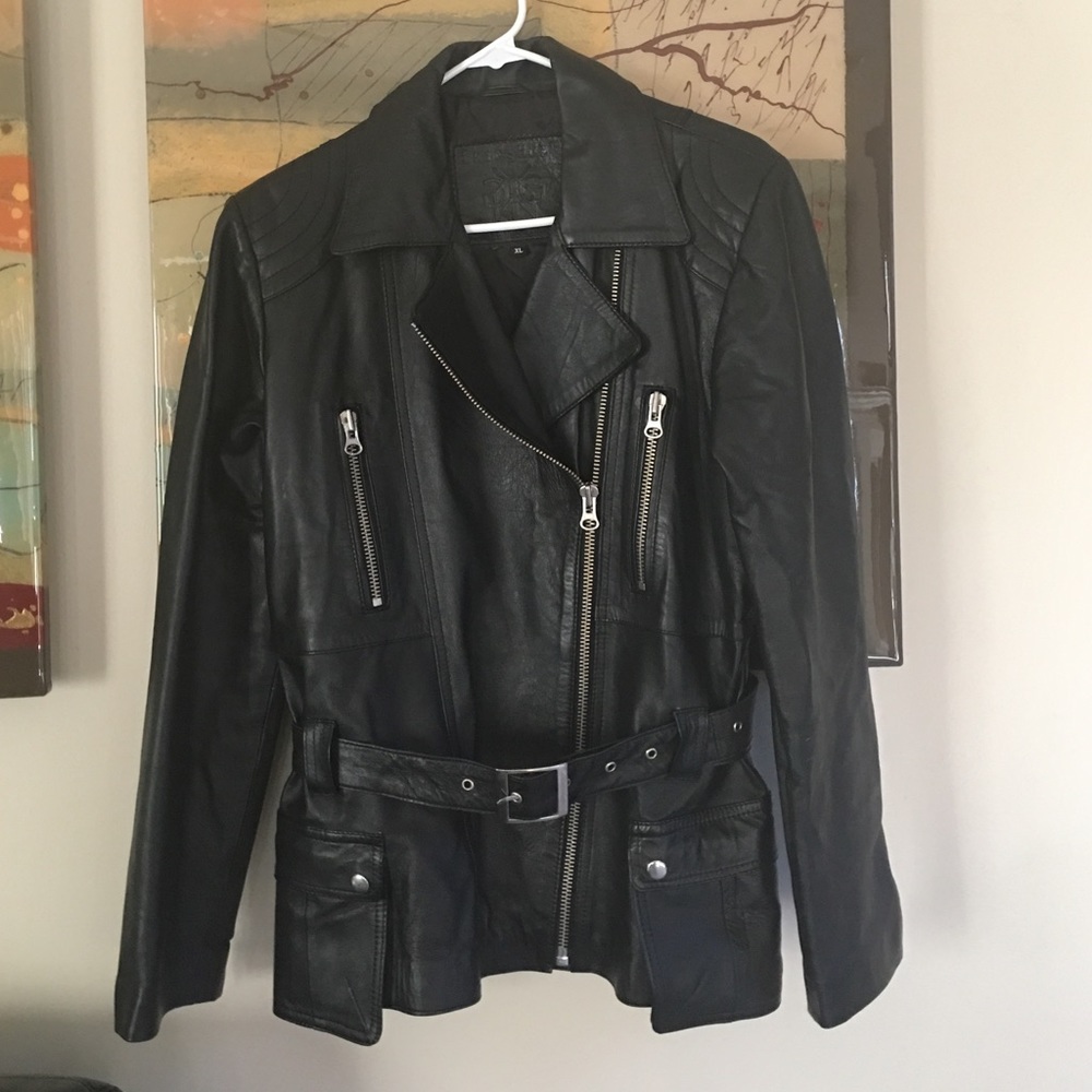๐ Vintage Retro Black Lambskin Leather Jacket๐ - Picture 3 of 4