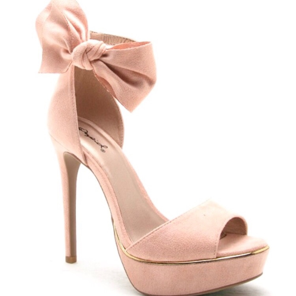 LAST PAIR LEFT Victoria Heel - Soft Blush Peep Toe - Picture 2 of 4