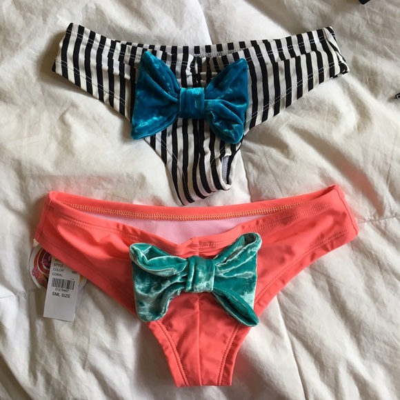 Lot of 2 bow back bikini bottoms - Picture 1 of 2