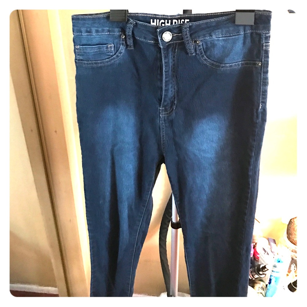 High Waisted Tight Jeans