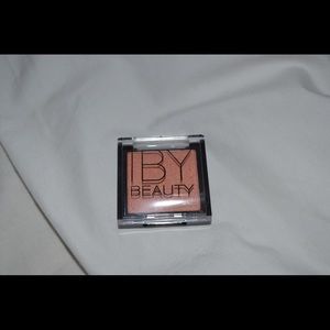 IBY beauty , highlighter