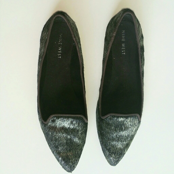 Nine West pointy toe fur flats - Picture 2 of 3