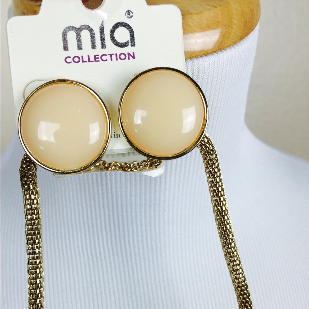 Elegant Solid Paola Pendant Necklace and Earrings - Picture 2 of 6