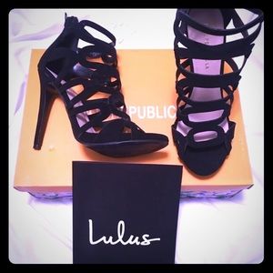 Brand new Lulus heels 