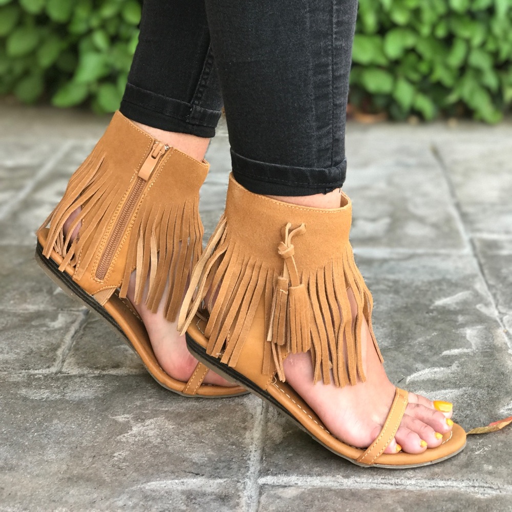 Tan Cascading Fringe Ankle Cuff Toe Ring Sandals - Picture 1 of 5