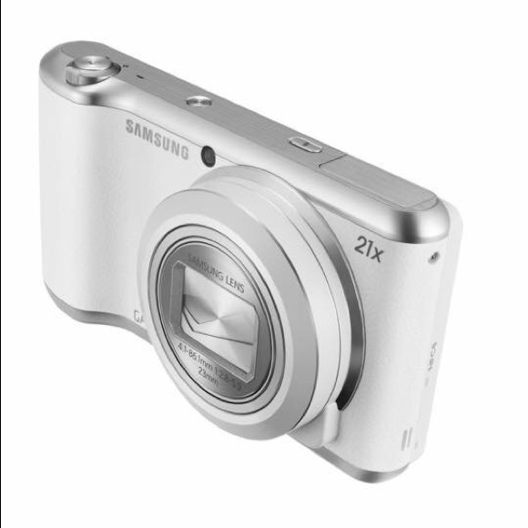 Samsung touch screen Camera - Picture 1 of 3