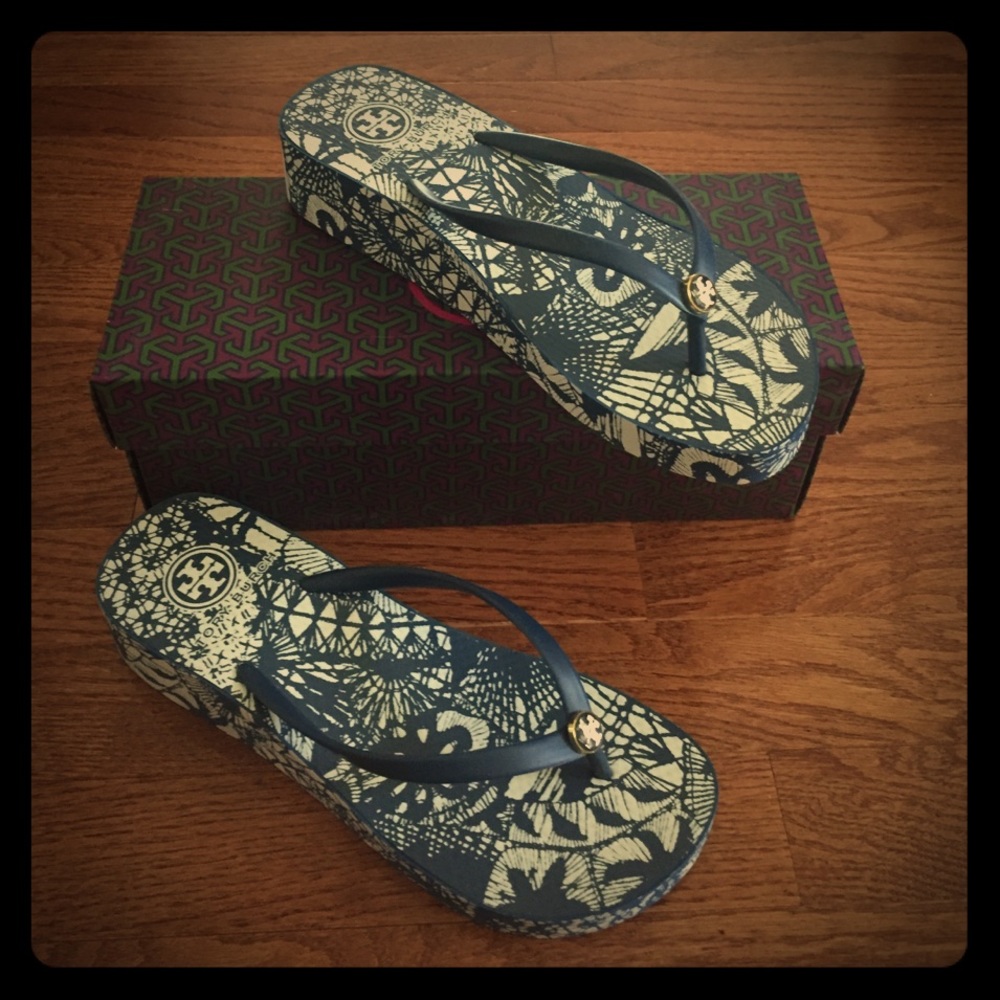 Brand New. Never Worn. Tory Burch Thandie Wedge FF