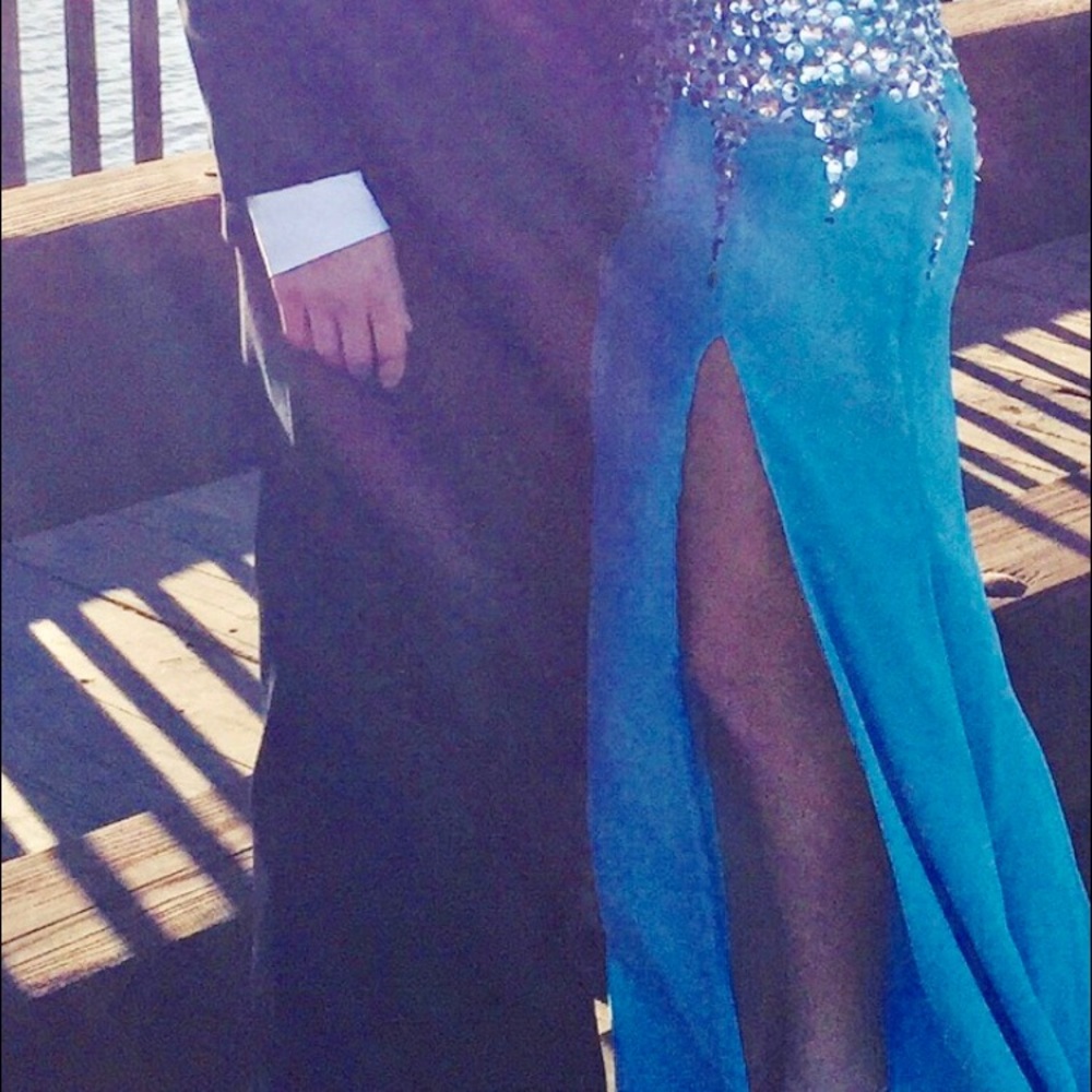 Prom Dress! - Picture 3 of 3