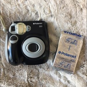 Polaroid 300 instant pic camera