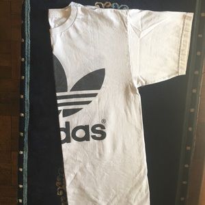 Adidas tshirt