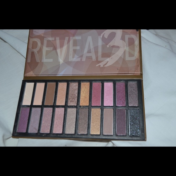 REVEAL3D - Picture 1 of 2