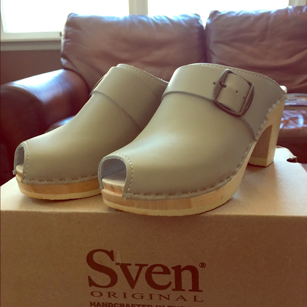 Sven Clog Size 8 or 38