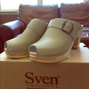 Sven Clog Size 8 or 38