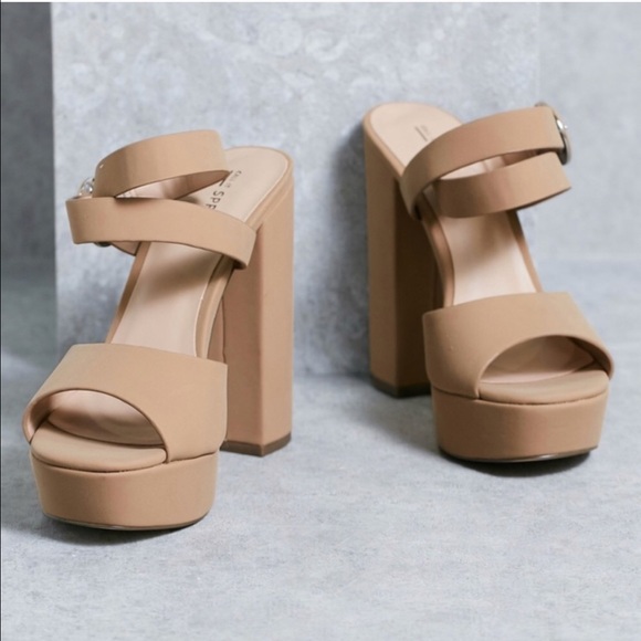 Nude Chunky Heel Sandal - Picture 4 of 4