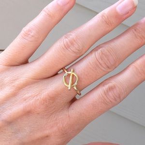 Gorgeous geometric statement ring ✨