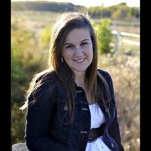 Meet your Posher, Kylee